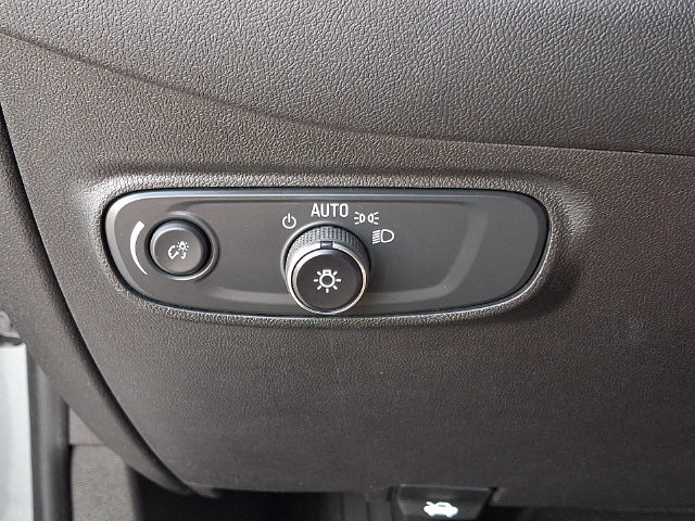 Certified 2024 Chevrolet Equinox LT AWD/4WD image 24