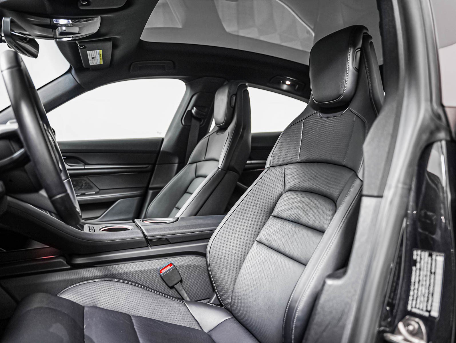 Certified 2025 Porsche Taycan RWD image 5