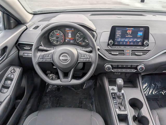 Certified 2025 Nissan Altima 2.5 S FWD image 13