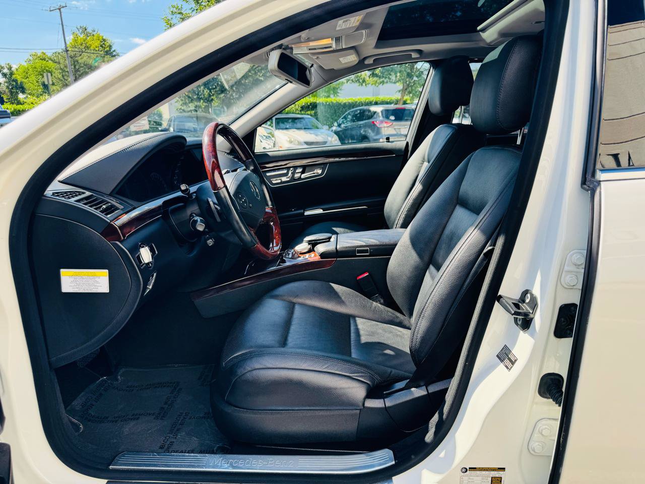 Used 2013 Mercedes-Benz S 550 4MATIC image 14