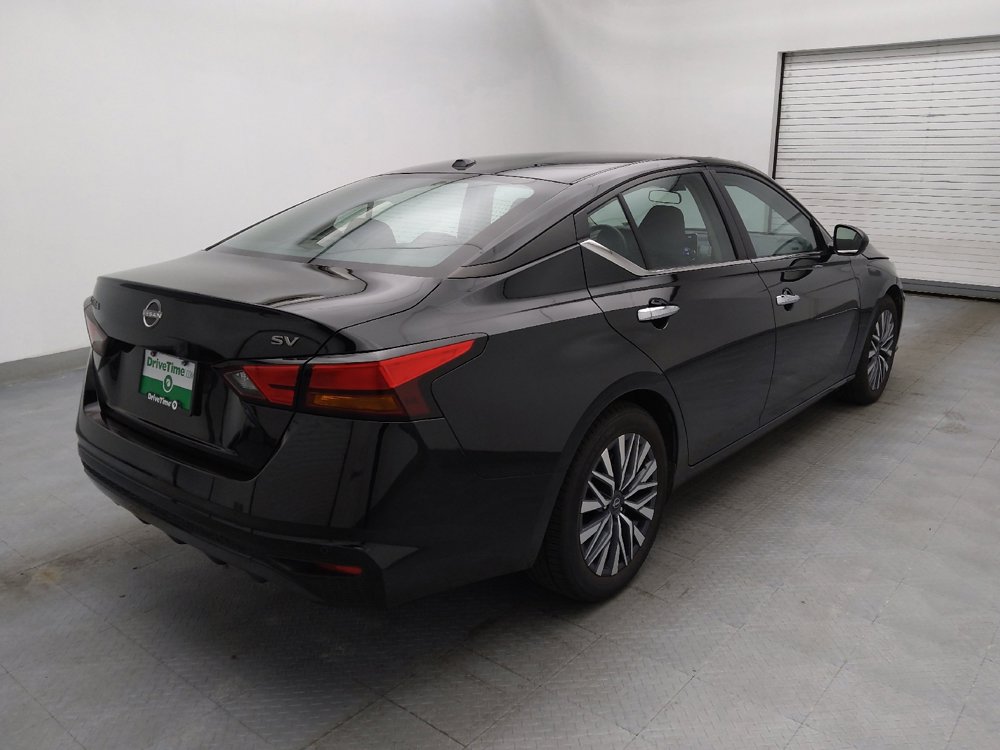 Used 2024 Nissan Altima 2.5 SV image 9