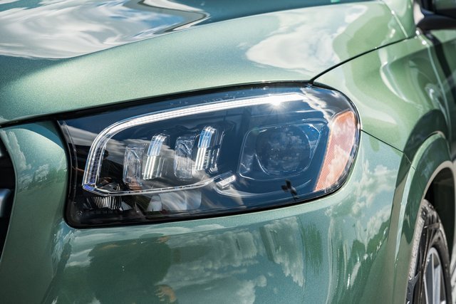 New 2026 Mercedes-Benz GLS 450 4MATIC image 14