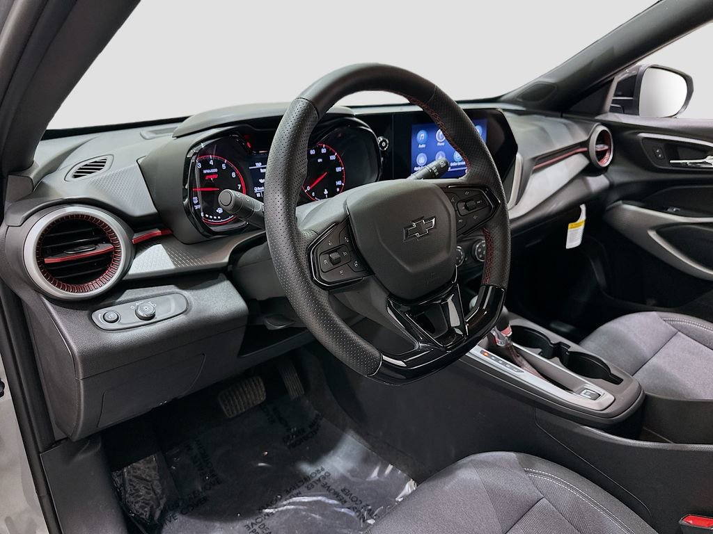 Certified 2026 Chevrolet Trax RS w/ Sunroof Package FWD image 9
