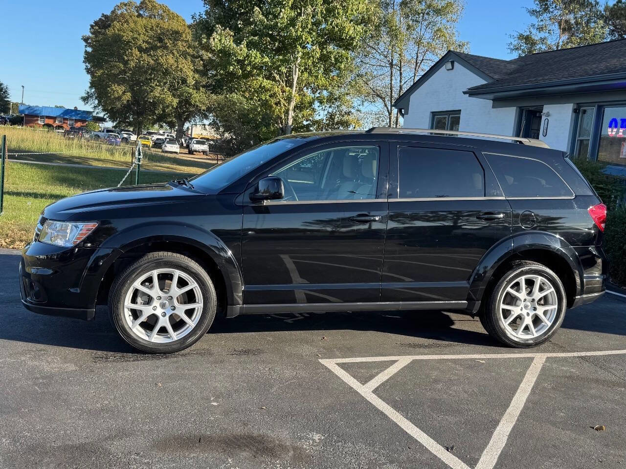 Used 2018 Dodge Journey SXT image 5