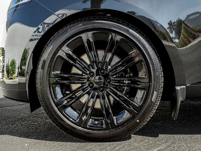 New 2026 Land Rover Range Rover Long Wheelbase Autobiography AWD/4WD image 11
