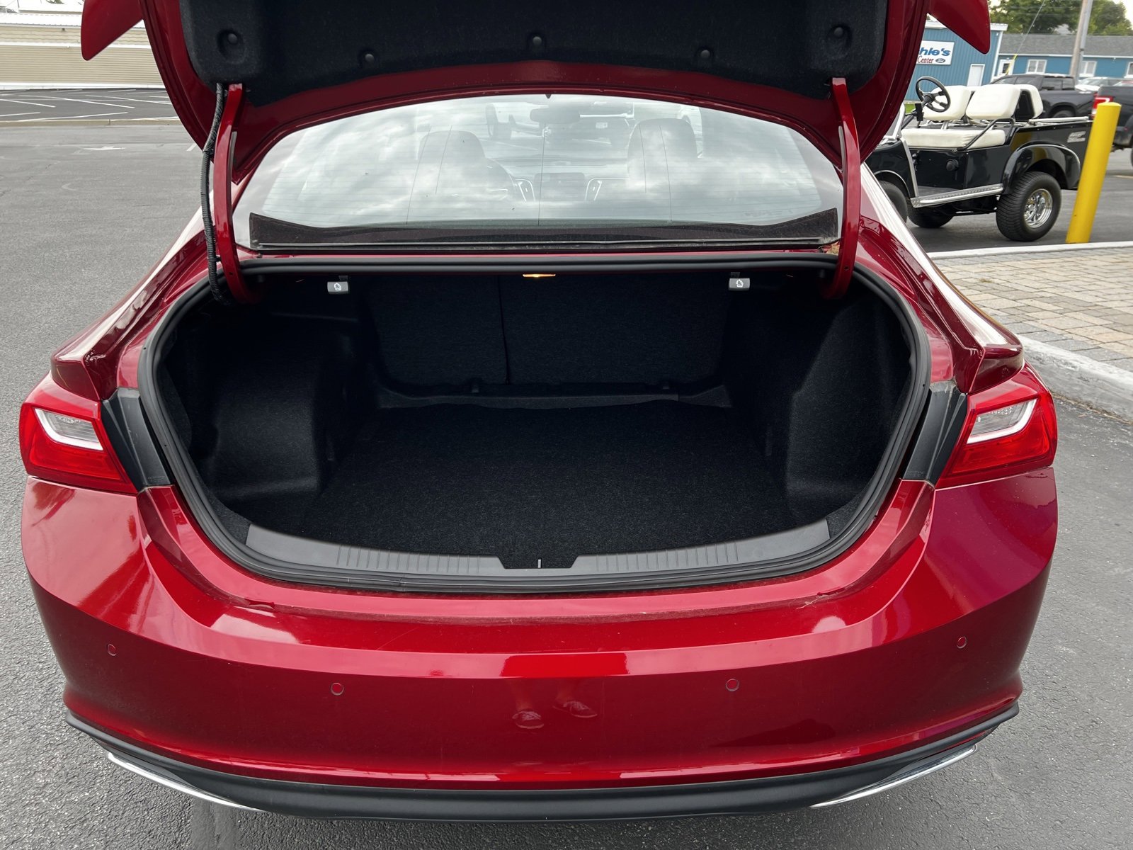 Used 2024 Chevrolet Malibu RS image 5