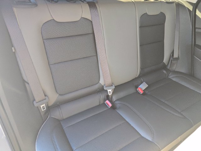 New 2026 Chevrolet Trax ACTIV w/ Sunroof Package FWD image 18