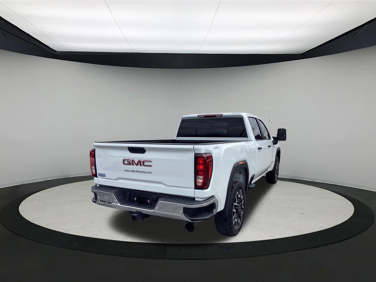 Used 2024 GMC Sierra 2500 Pro AWD/4WD image 8