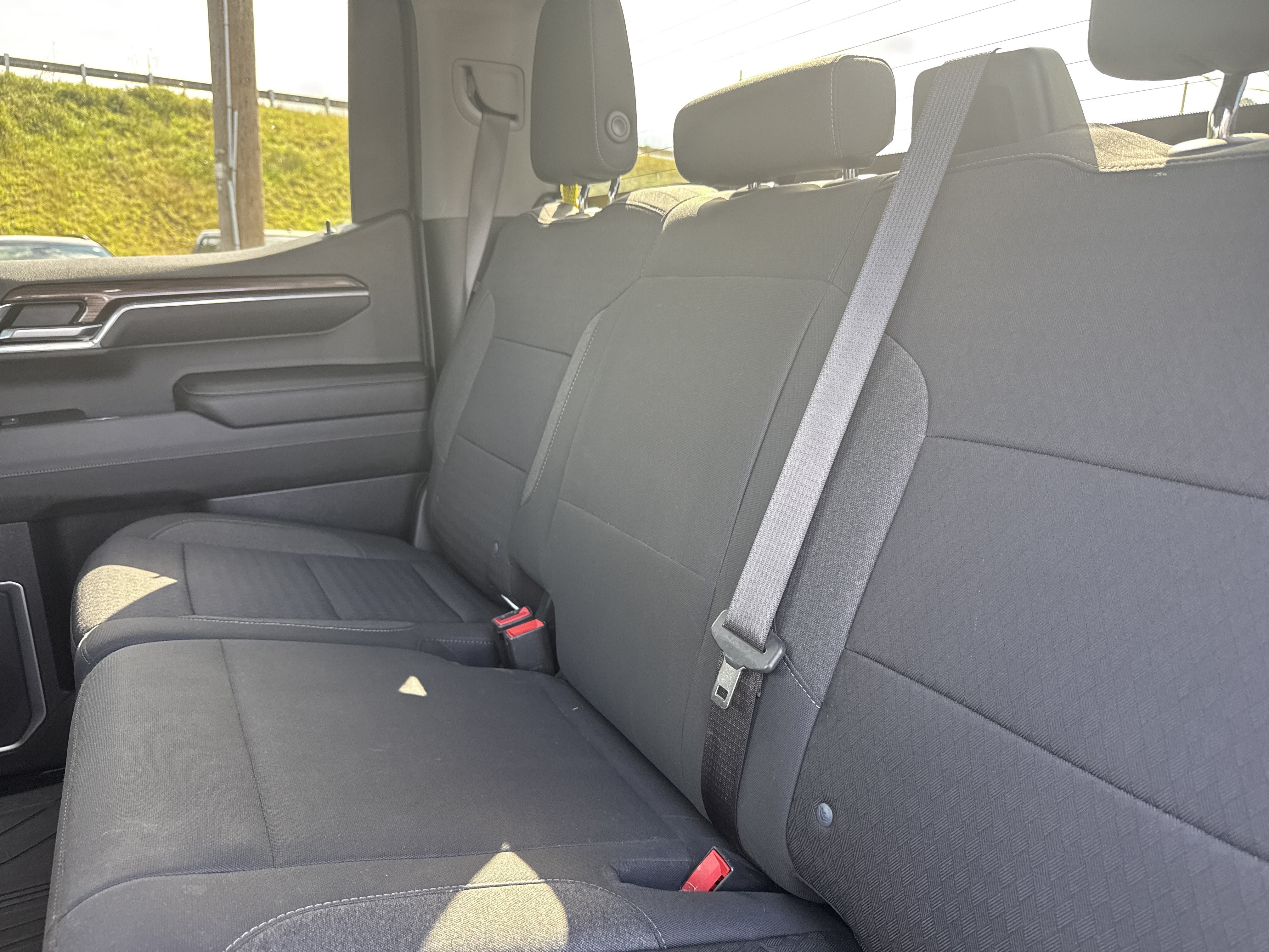 Used 2023 Chevrolet Silverado 1500 LT Trail Boss w/ LPO, Dark Essentials Package AWD/4WD image 13