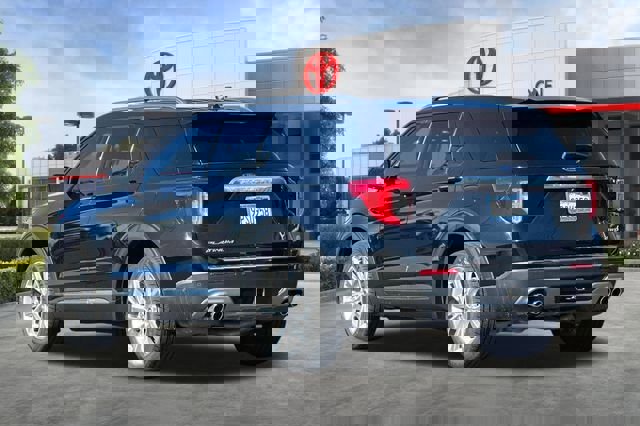 Used 2022 Ford Explorer Platinum w/ Equipment Group 601A image 6