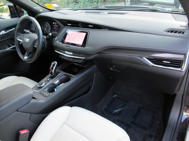 Used 2020 Cadillac XT4 Sport image 10