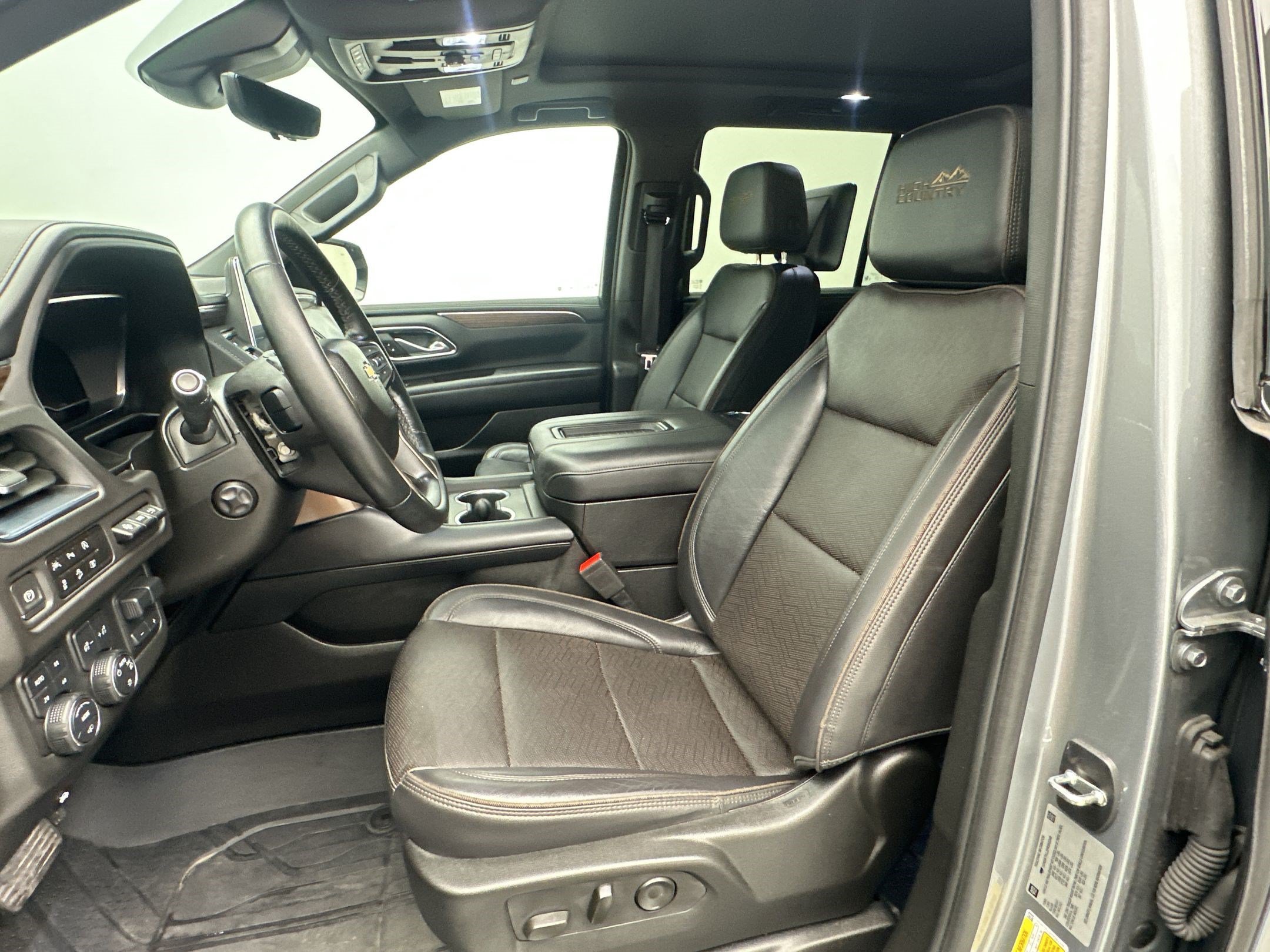 Certified 2023 Chevrolet Tahoe High Country AWD/4WD image 5
