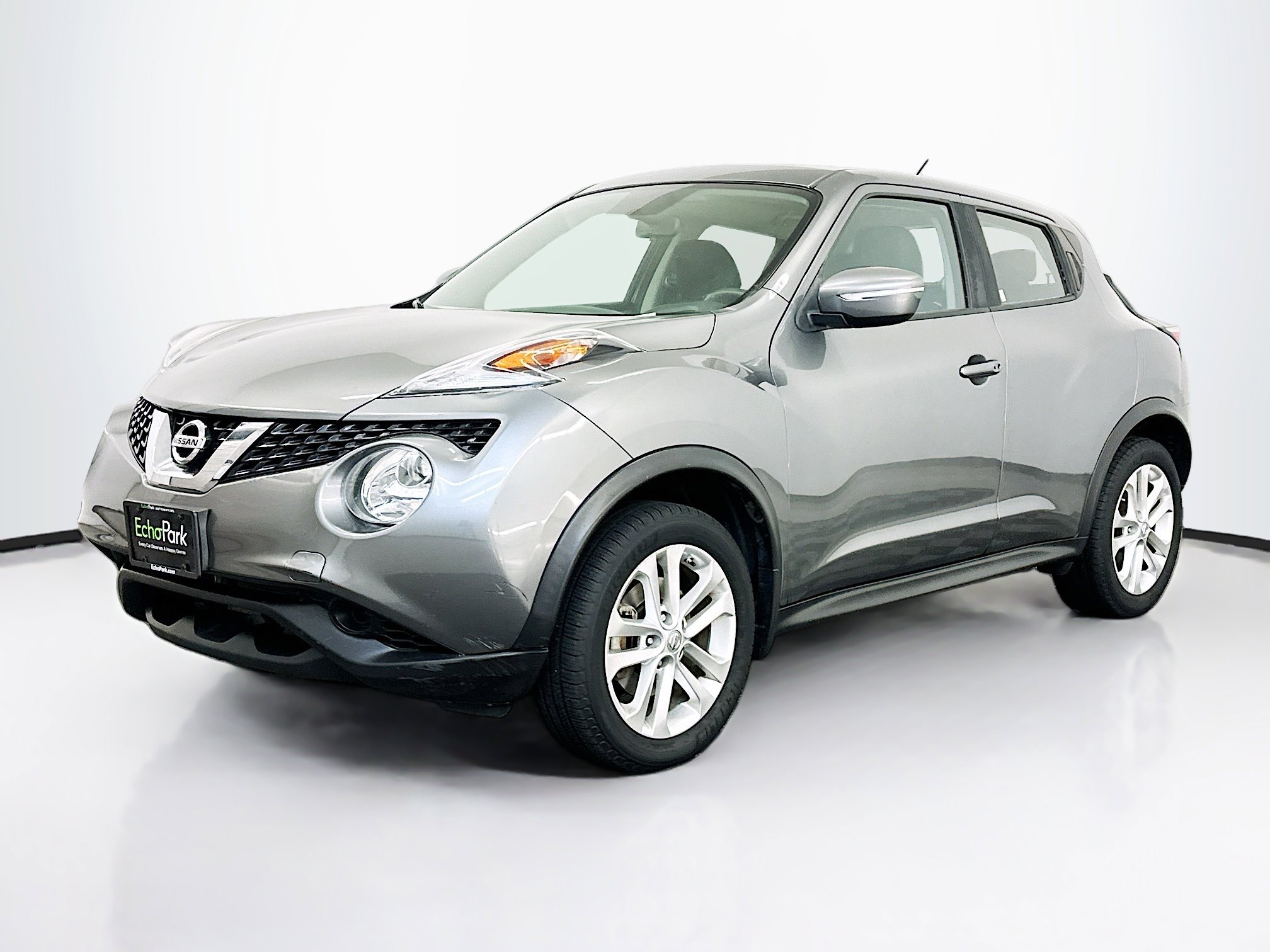 Used 2015 Nissan Juke S image 3
