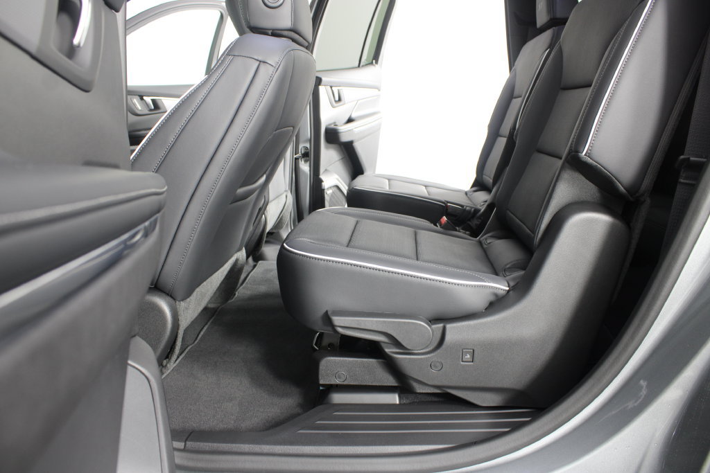 New 2027 Buick Enclave Sport Touring w/ Power Package FWD image 21