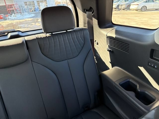 Used 2025 Hyundai Palisade Limited AWD/4WD image 24