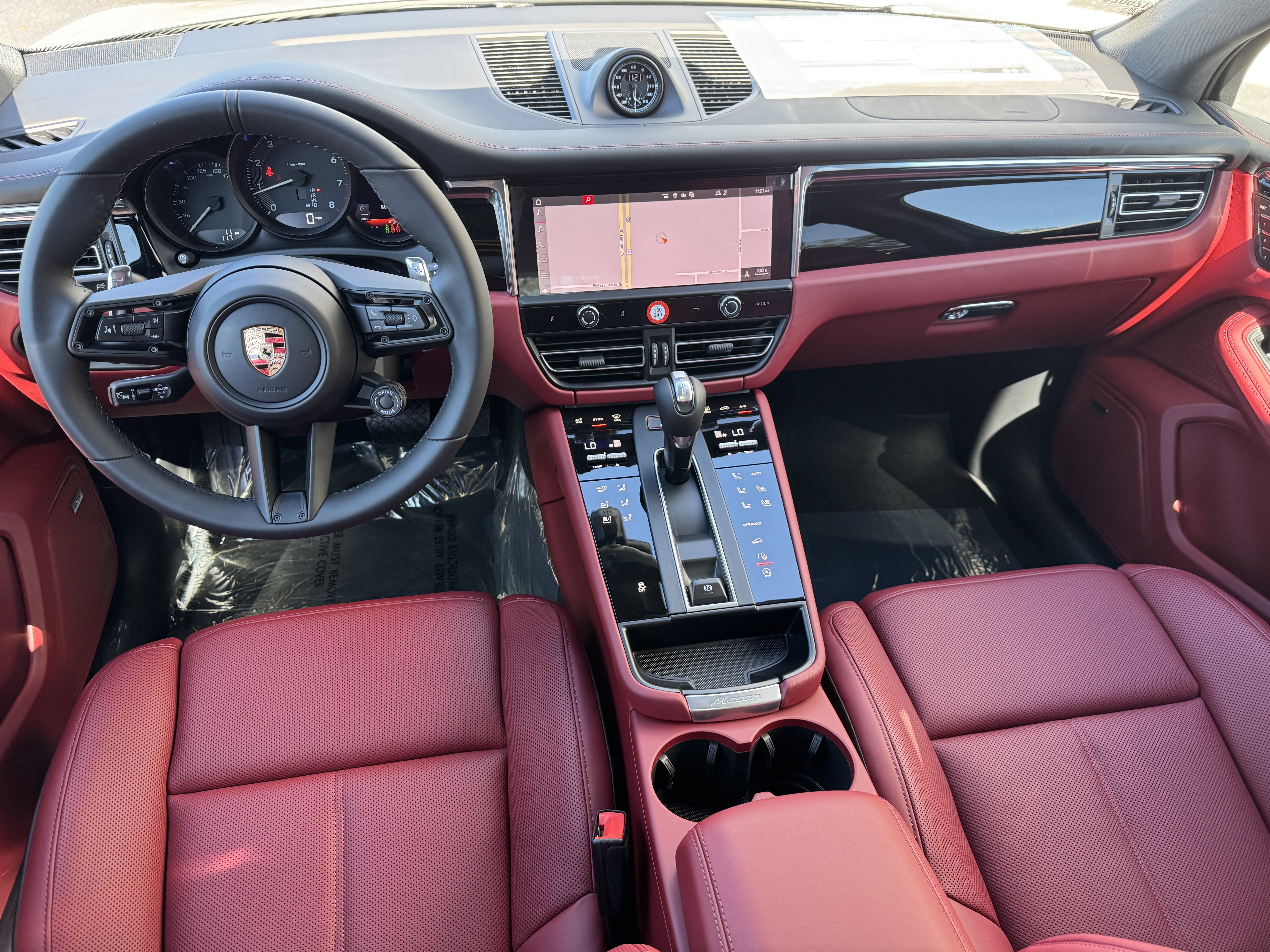 New 2026 Porsche Macan image 16