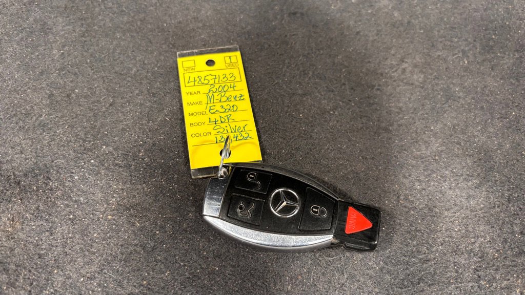 Used 2004 Mercedes-Benz E 320 4MATIC Sedan image 34
