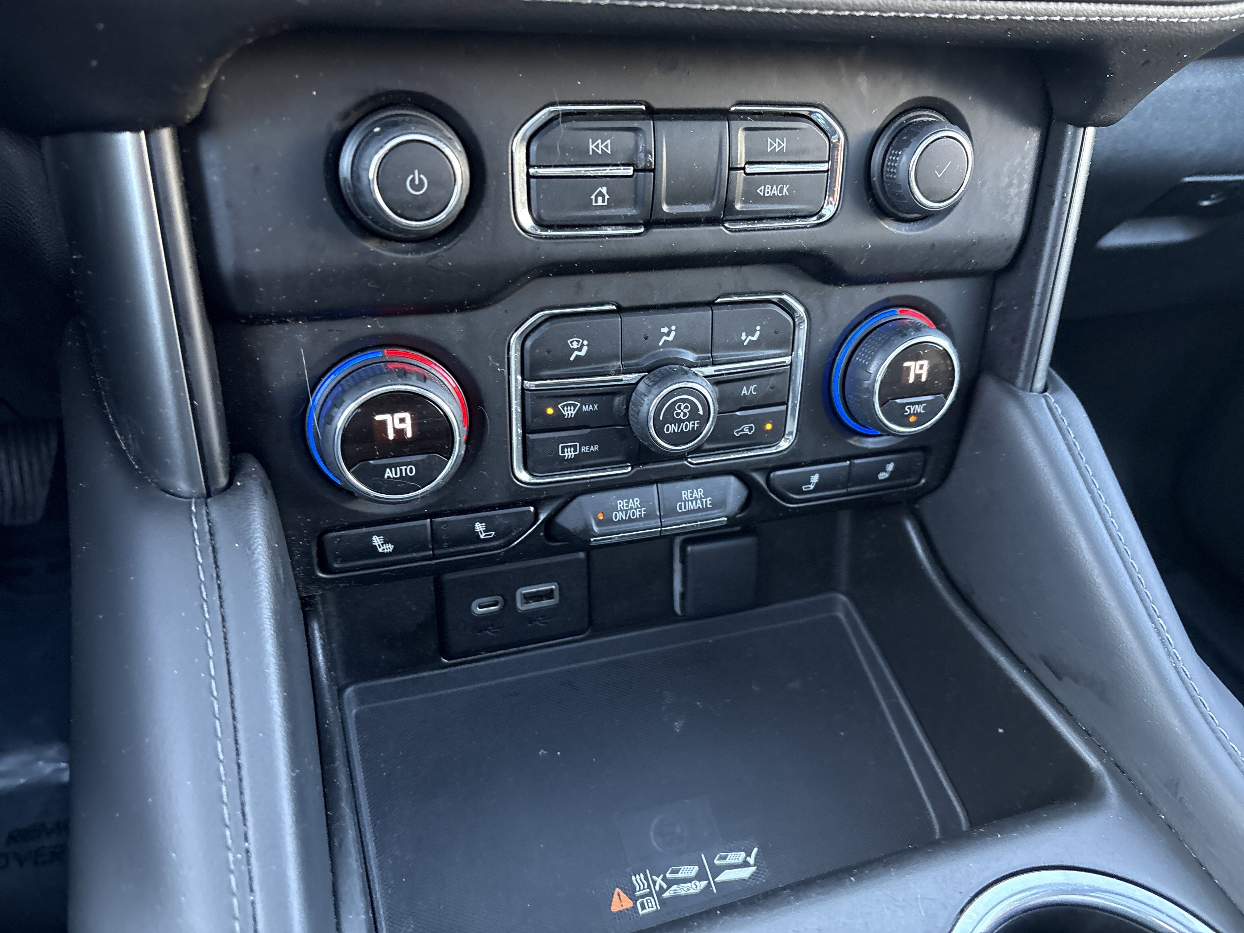 Used 2022 Chevrolet Tahoe LT w/ Luxury Package image 31