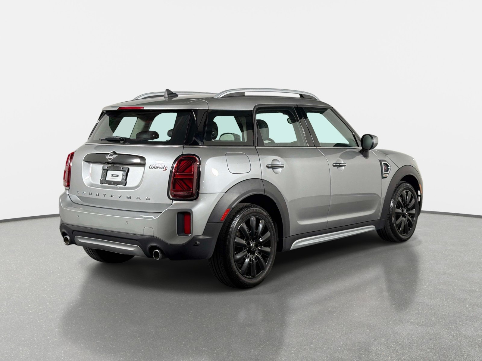 Used 2024 MINI Cooper Countryman S FWD image 3