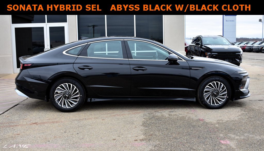 New 2025 Hyundai Sonata SEL image 2