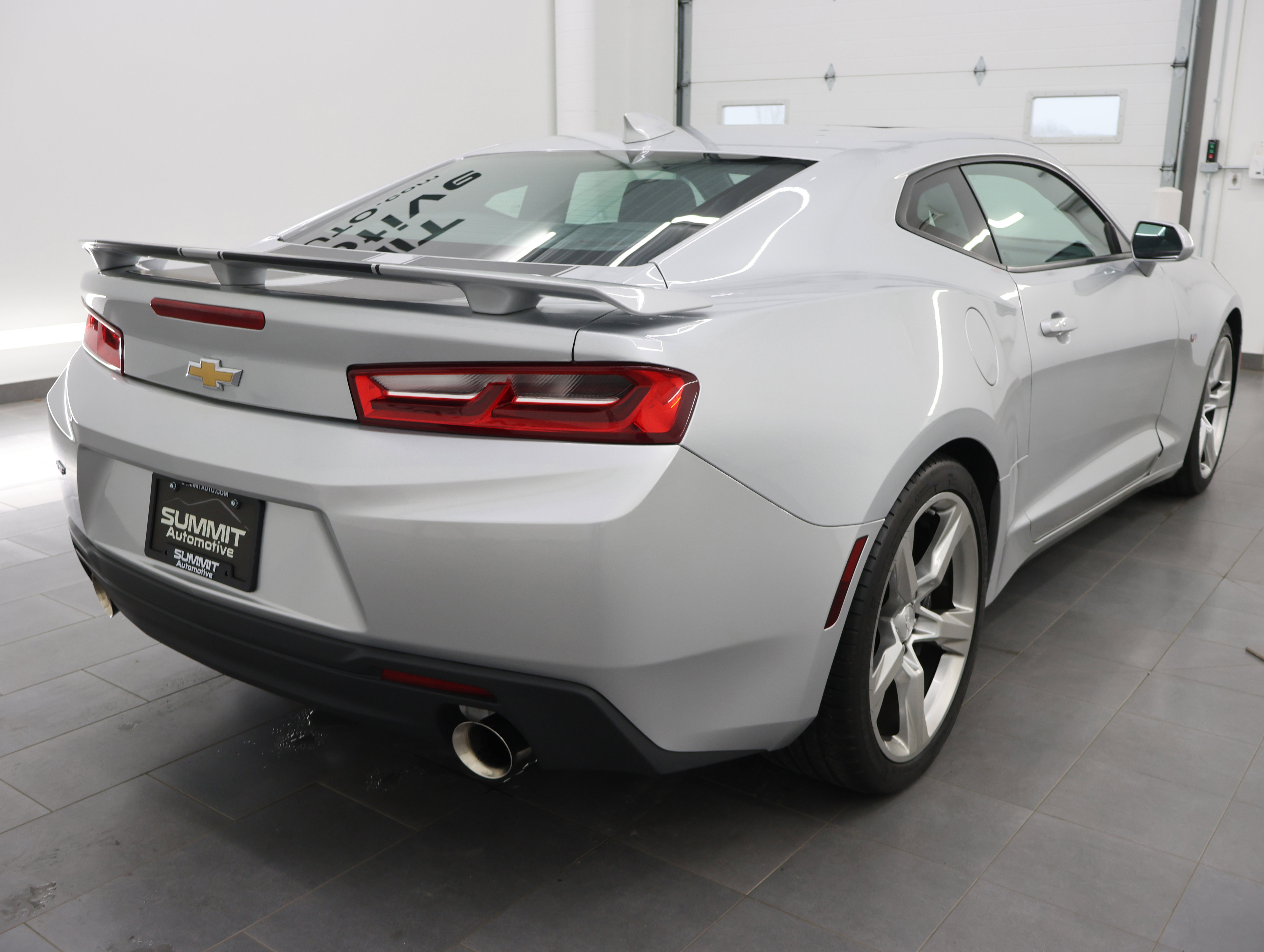 Used 2017 Chevrolet Camaro SS RWD image 5