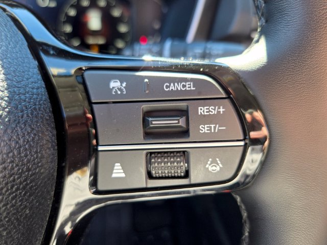 Used 2025 Honda Pilot Elite image 33