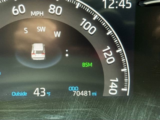 Used 2021 Toyota RAV4 Limited image 14