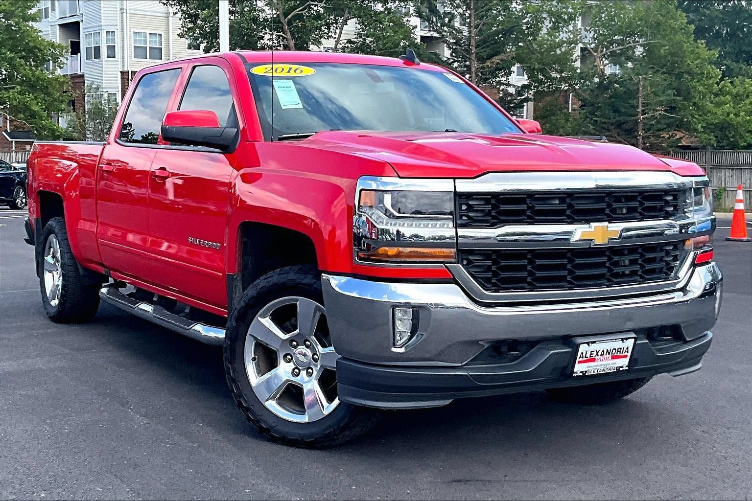 Used 2016 Chevrolet Silverado 1500 LT w/ All Star Edition AWD/4WD image 2