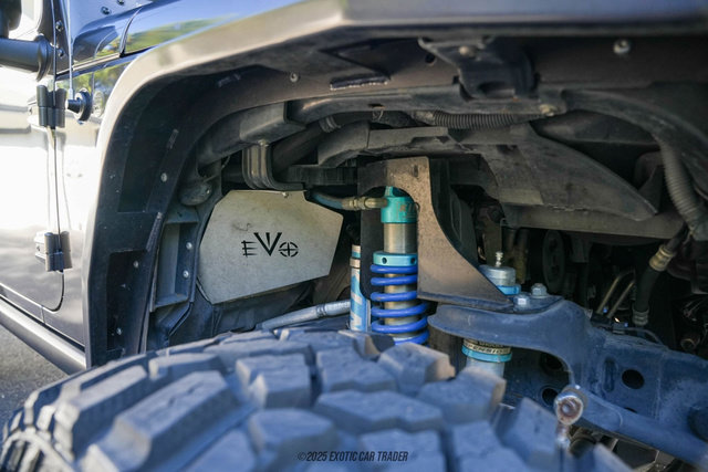 Used 2016 Jeep Wrangler Unlimited Rubicon w/ Connectivity Group image 65