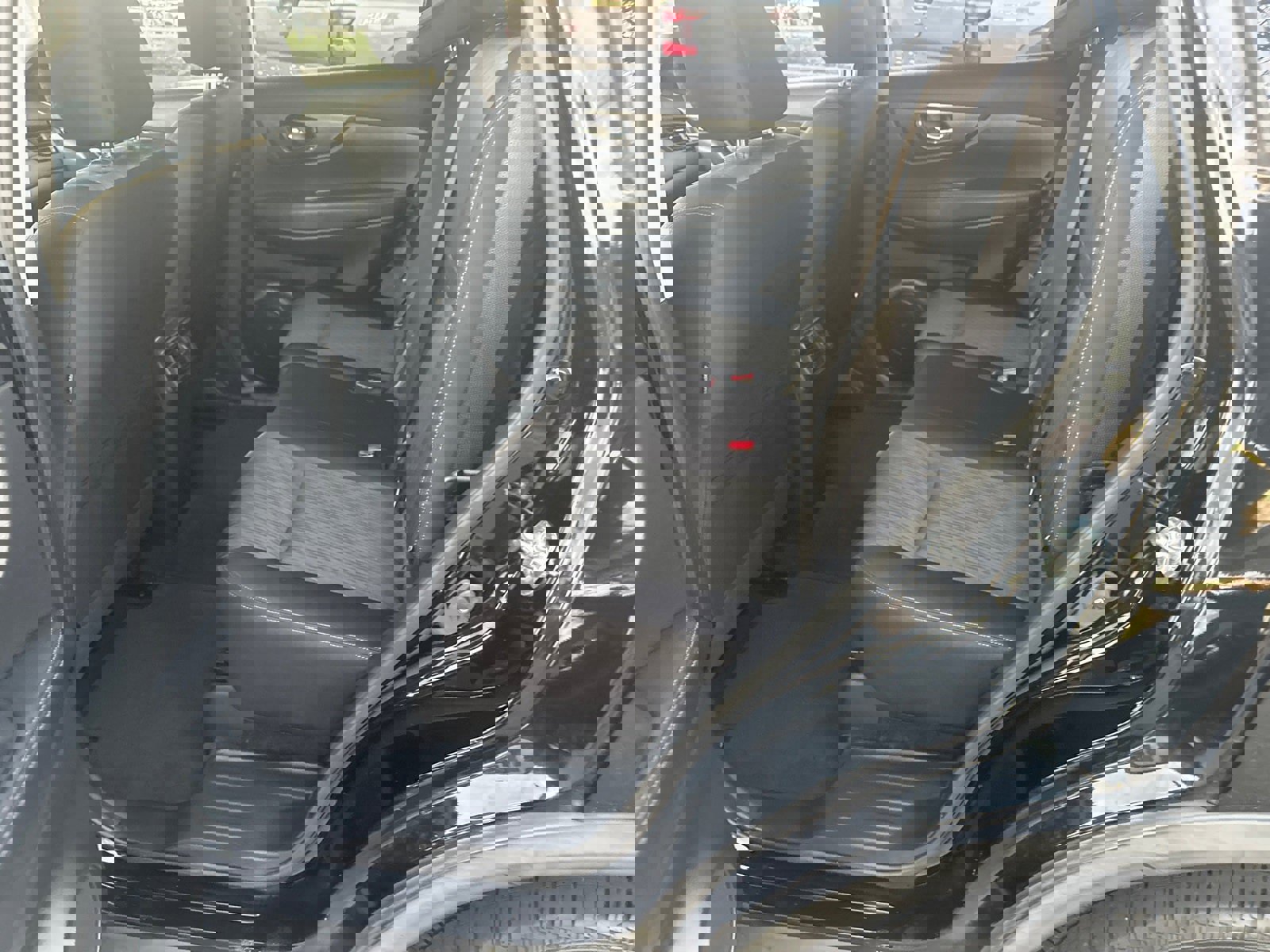 Used 2020 Nissan Rogue SV image 21