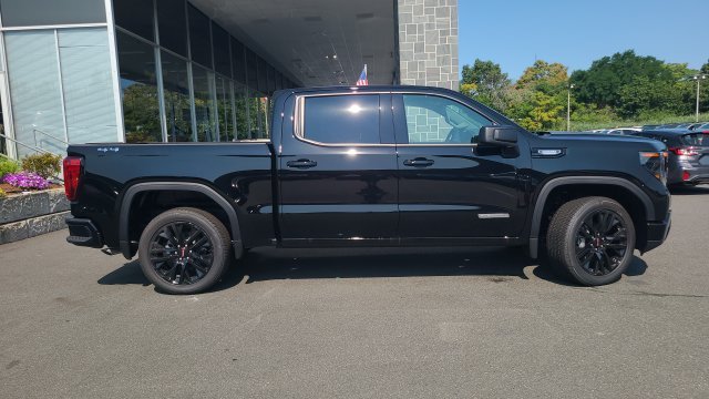 New 2026 GMC Sierra 1500 Elevation w/ LPO, Elevation Black Package AWD/4WD image 8