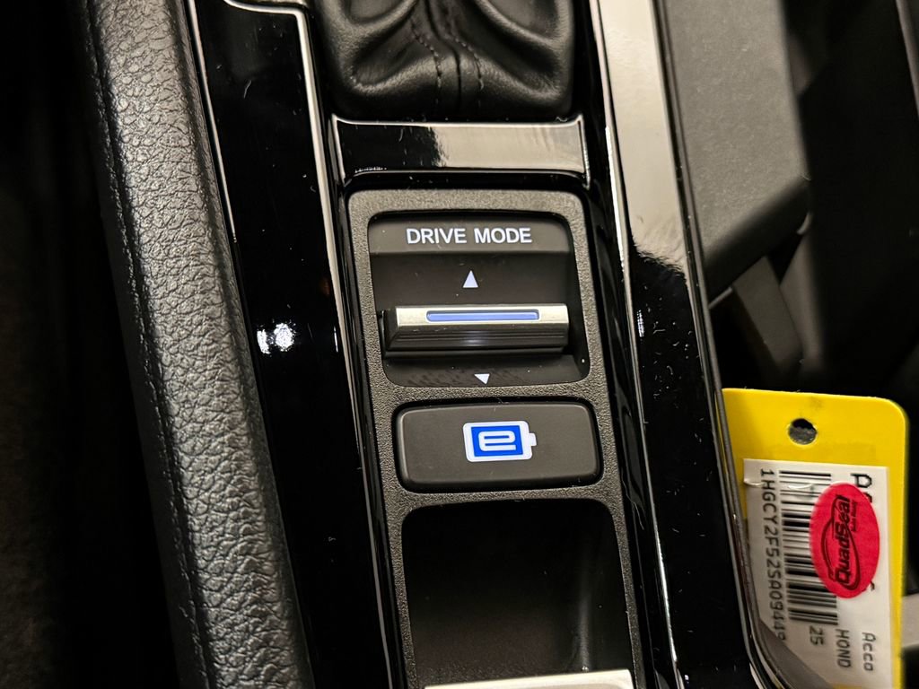 Certified 2025 Honda Accord Sport image 29