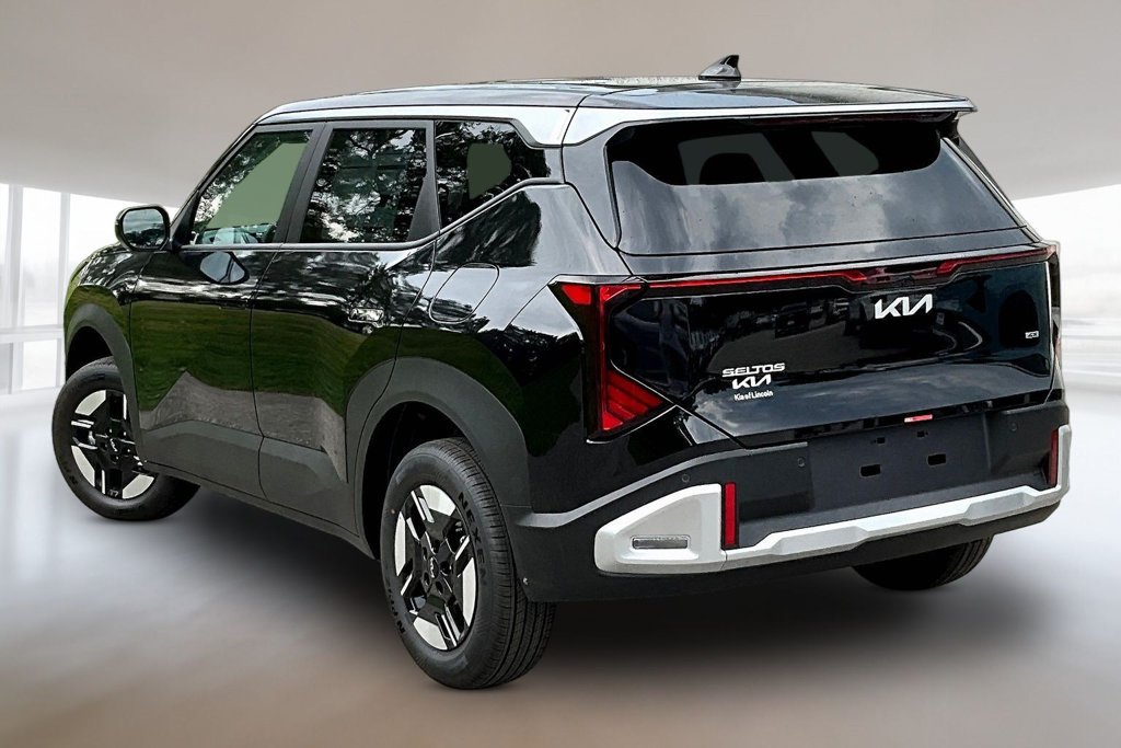 New 2027 Kia Seltos LX AWD/4WD image 3