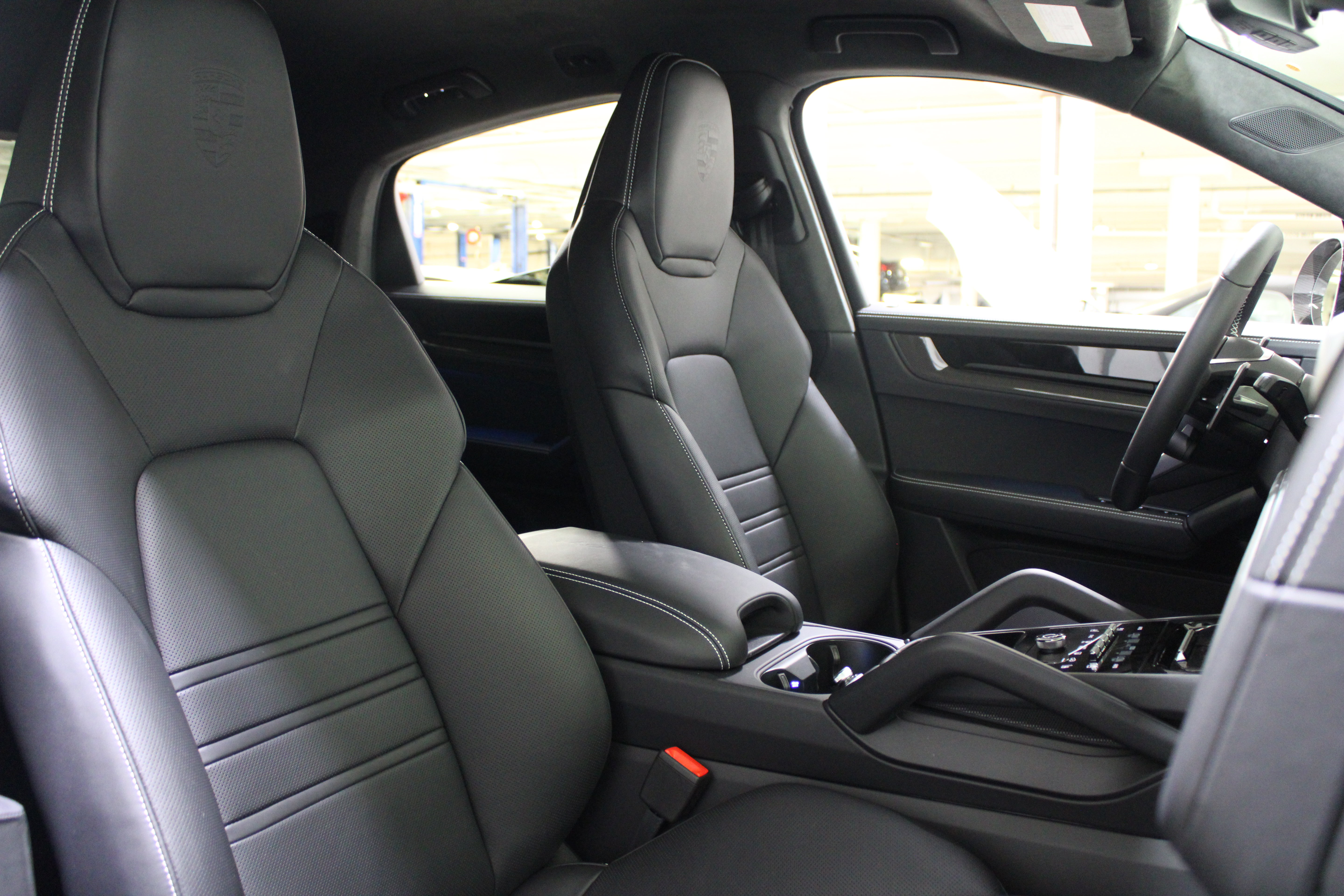 New 2026 Porsche Cayenne Turbo GT AWD/4WD image 34