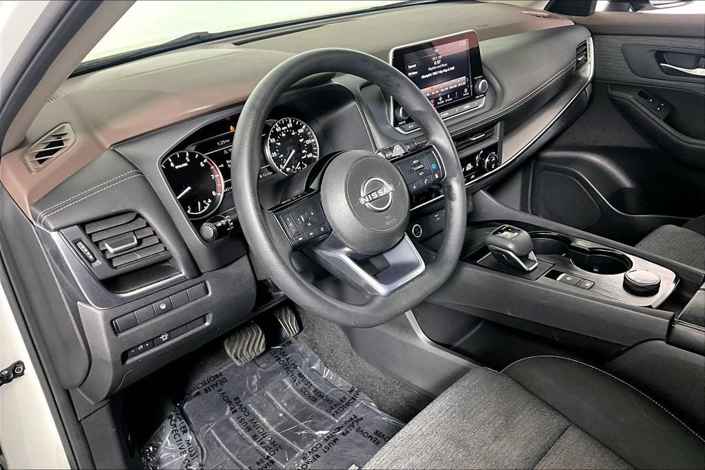 Used 2023 Nissan Rogue SV AWD/4WD image 13