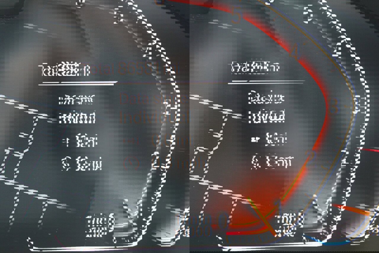 Used 2020 BMW 750i xDrive image 38