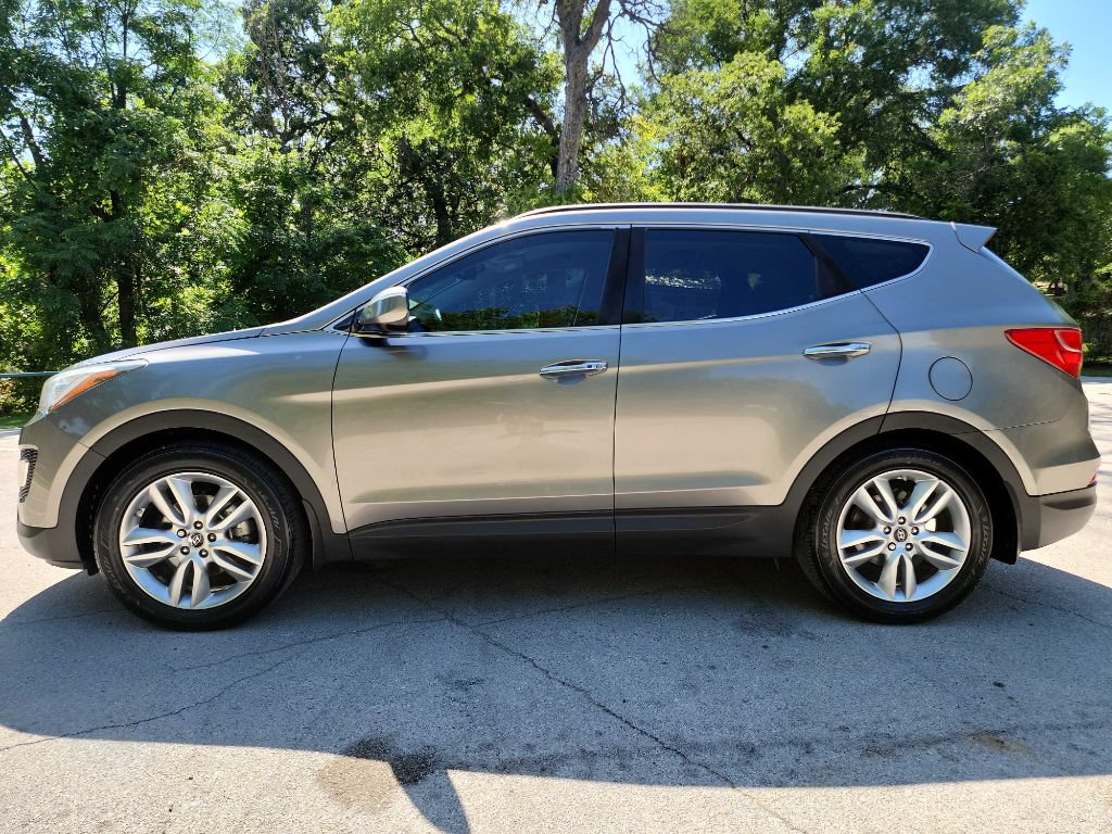 Used 2013 Hyundai Santa Fe Sport 2.0T FWD image 4