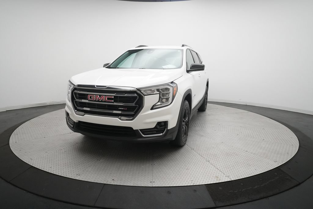 Used 2024 GMC Terrain AT4 AWD/4WD image 12