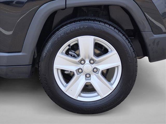 Used 2022 Jeep Compass Latitude AWD/4WD image 21