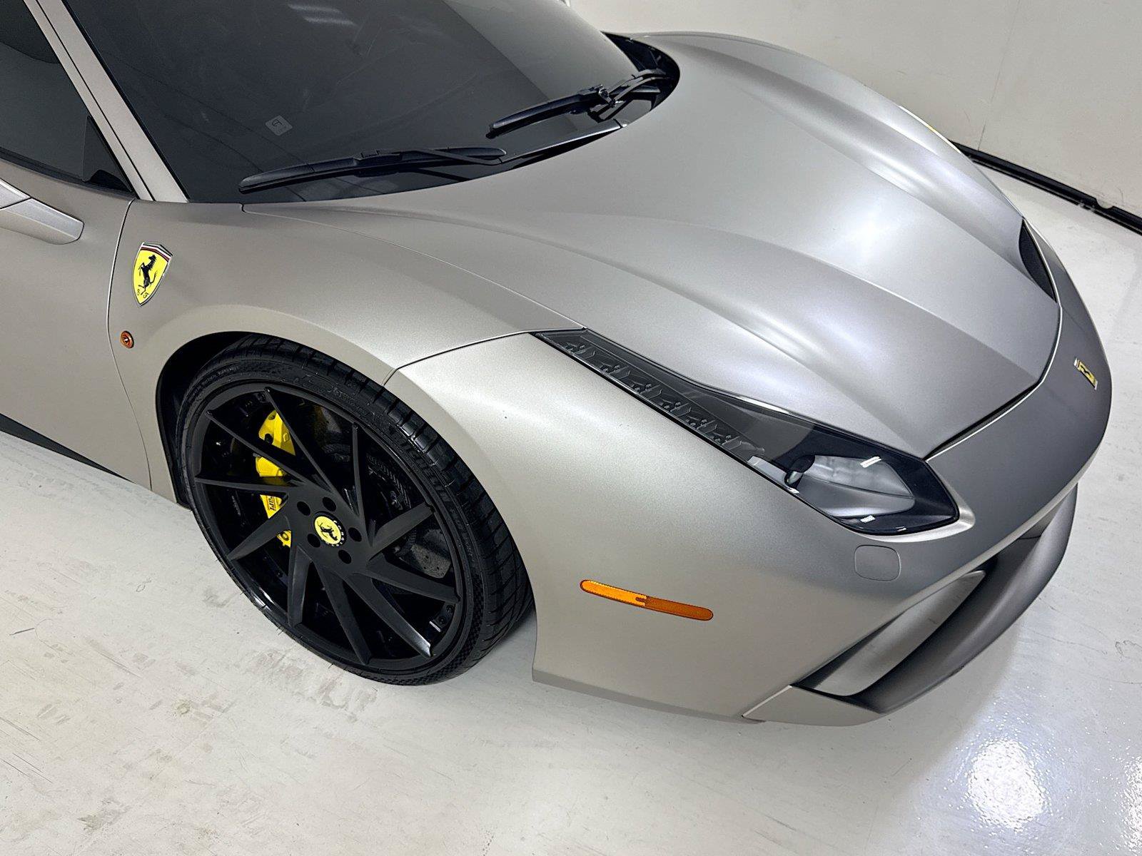 Used 2016 Ferrari 488 GTB RWD image 28