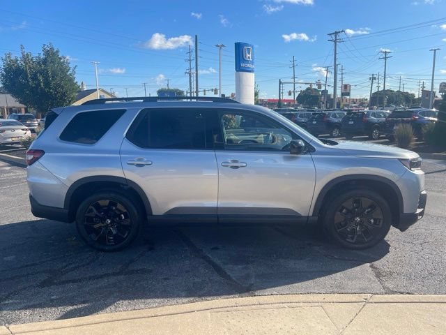 New 2026 Honda Pilot Black Edition image 5
