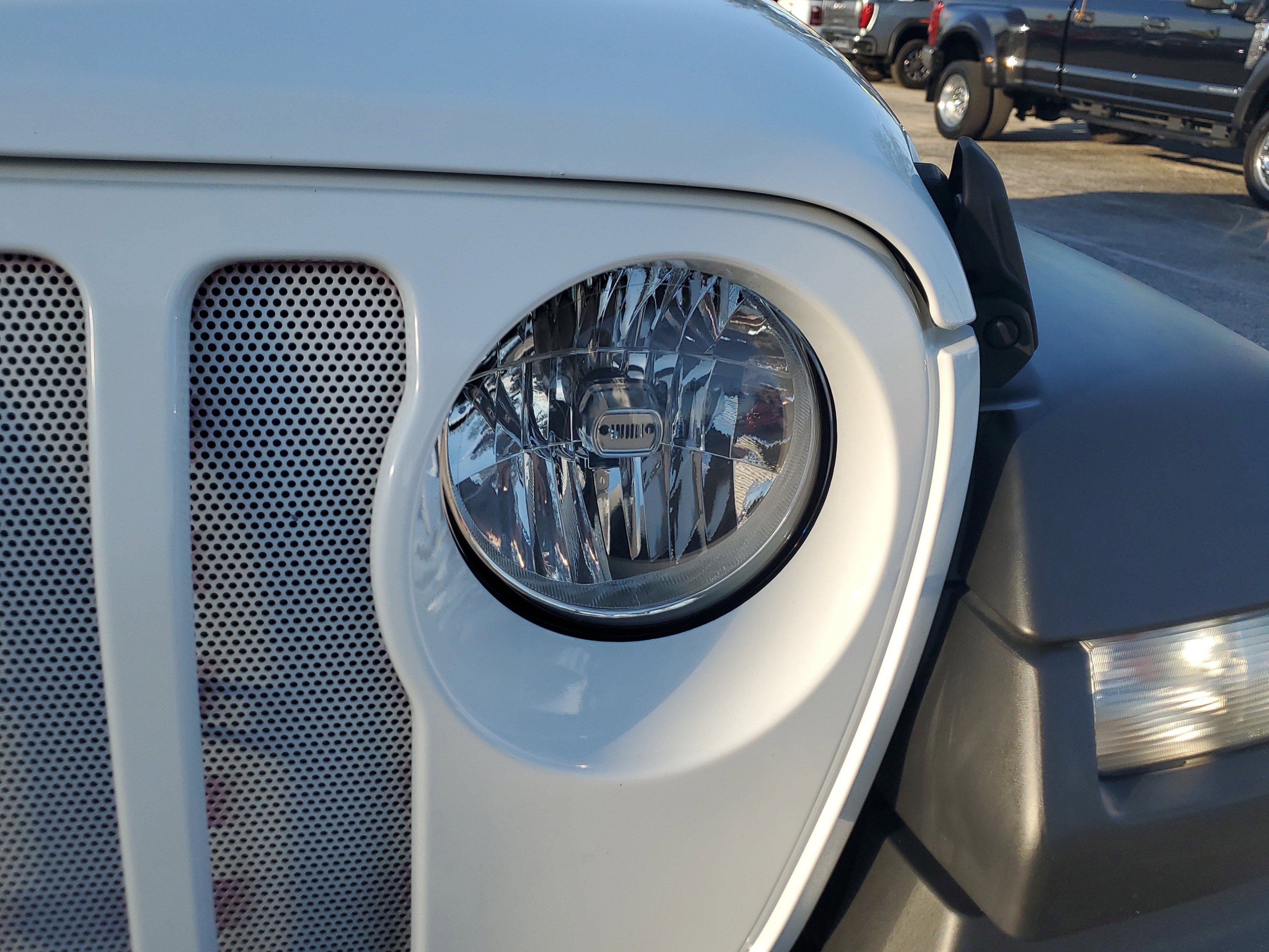 Used 2020 Jeep Gladiator Sport w/ Quick Order Package 24S video 3