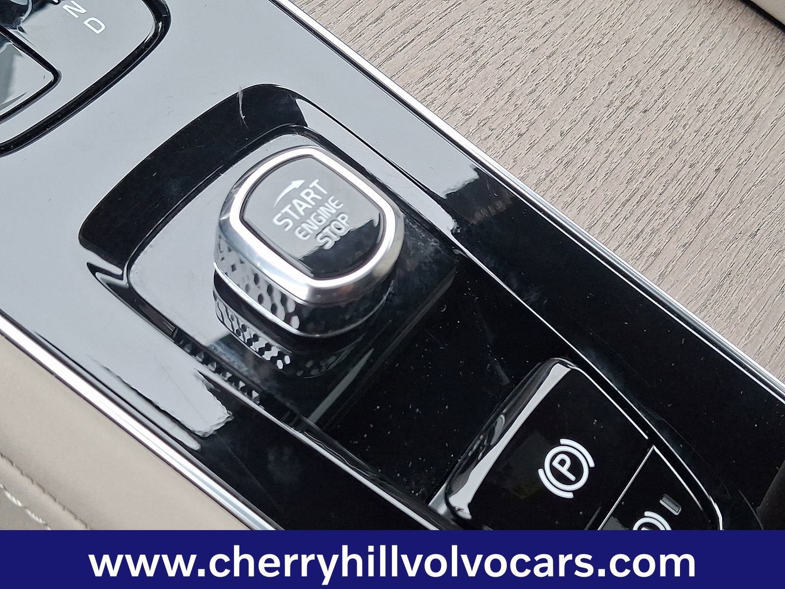 Certified 2025 Volvo XC90 B5 Plus image 26