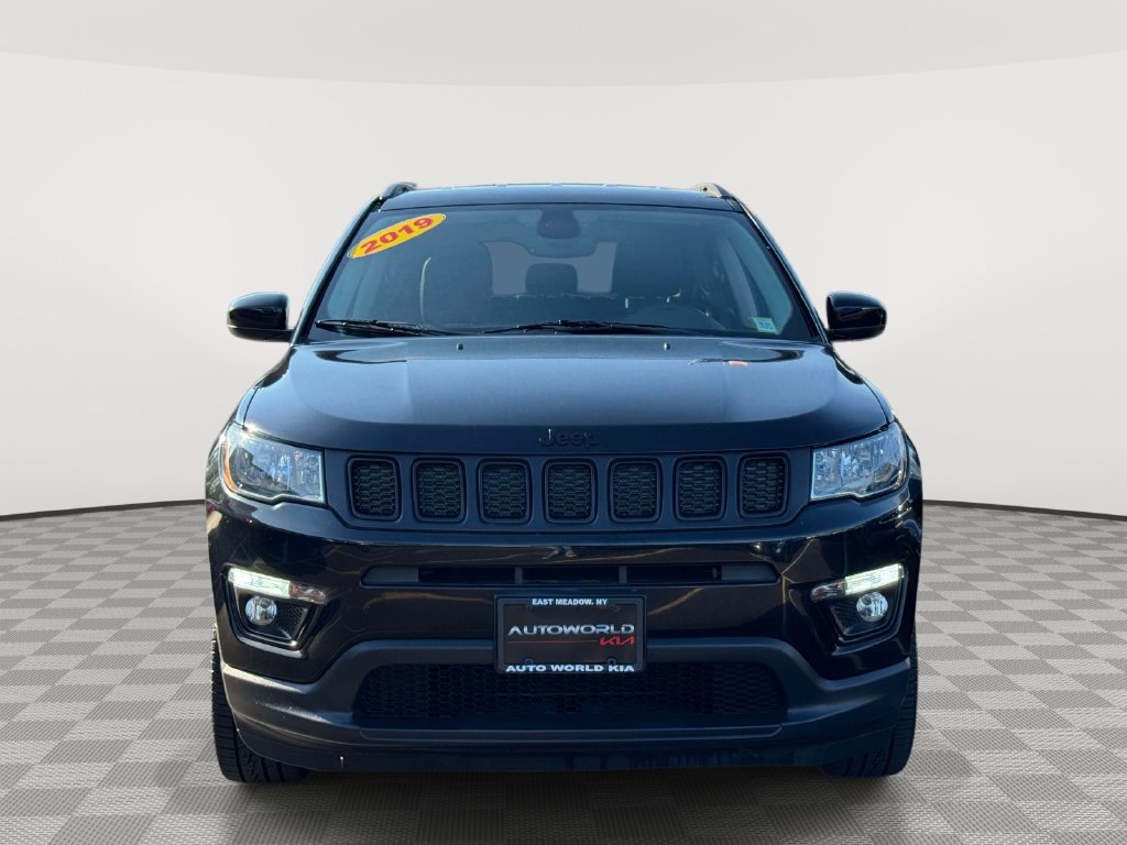 Used 2019 Jeep Compass Latitude AWD/4WD image 2