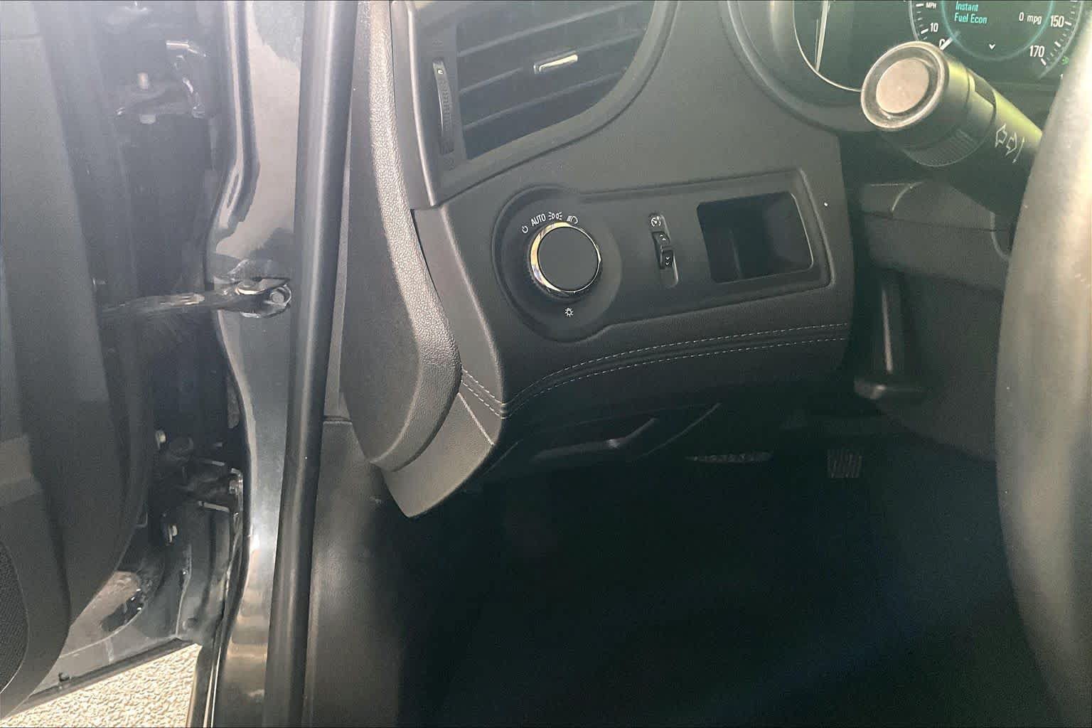 Used 2015 Buick LaCrosse Leather FWD image 30