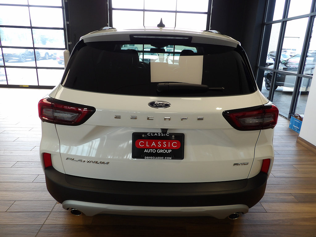 Used 2025 Ford Escape Platinum AWD/4WD image 7