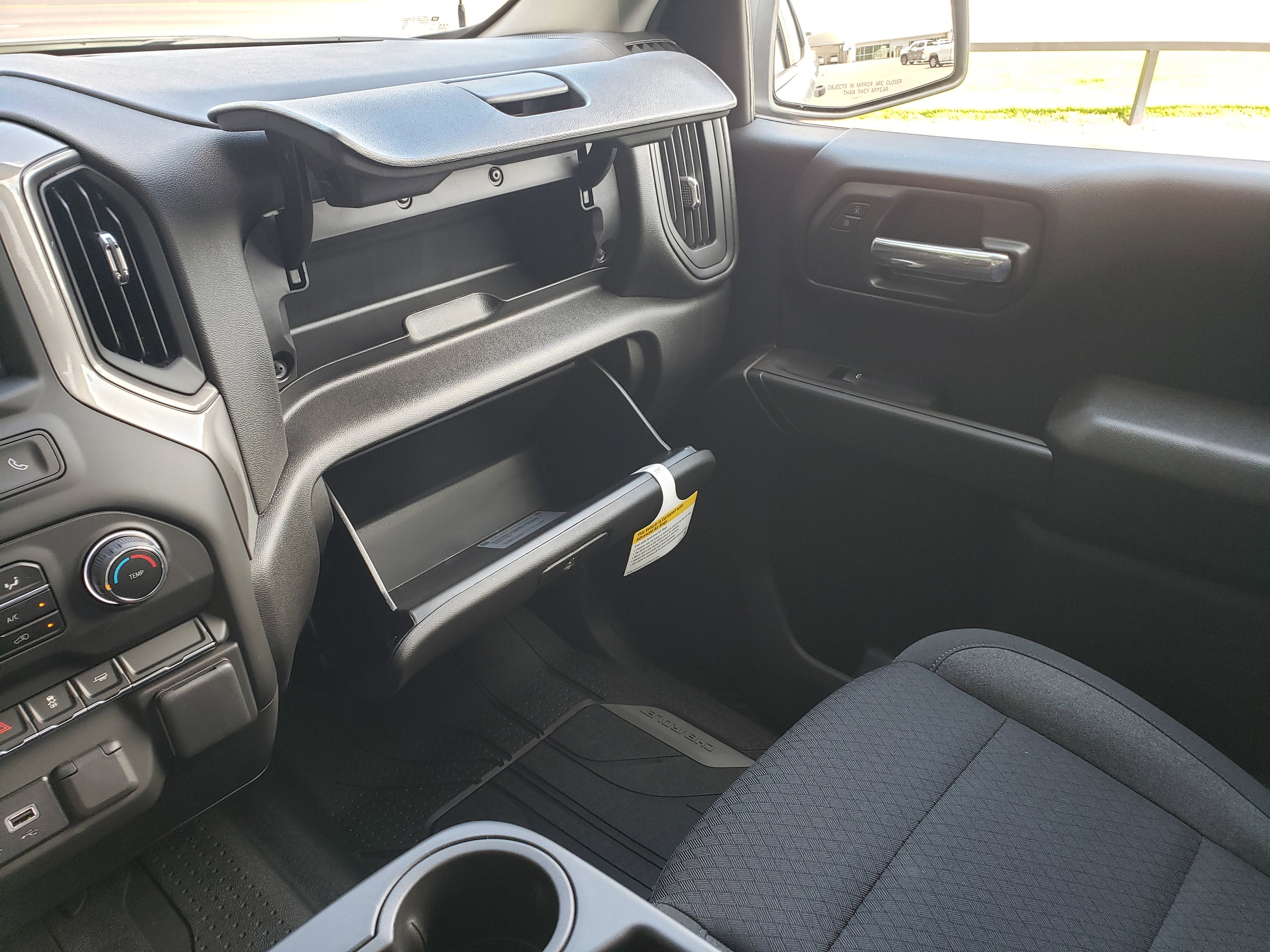 New 2025 Chevrolet Silverado 1500 Custom w/ LPO, Dark Essentials Package image 25