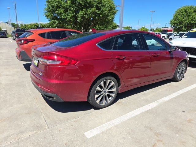 Used 2019 Ford Fusion SE AWD/4WD image 5