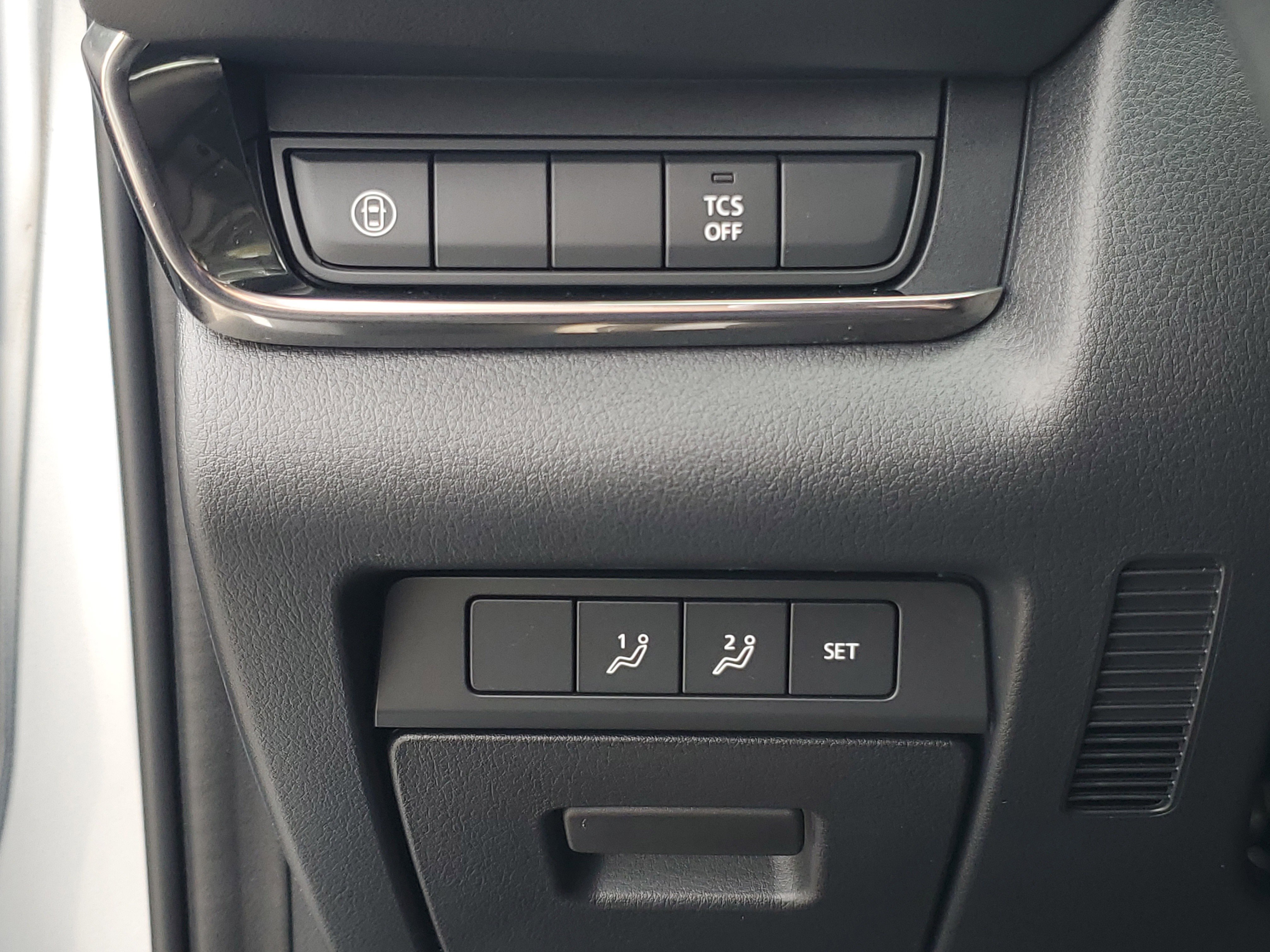 Used 2020 MAZDA CX-30 FWD w/ Preferred Package image 26