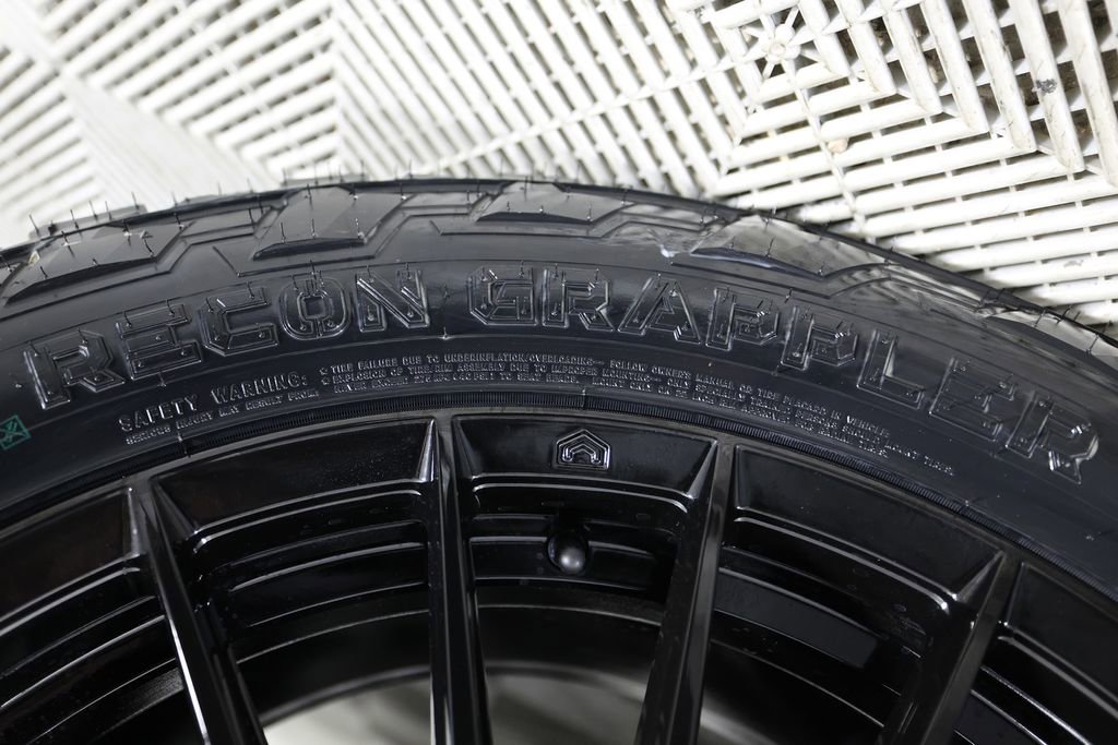 Used 2026 Lexus GX 550 550 Premium+ w/ Accessory Package (2T) image 48